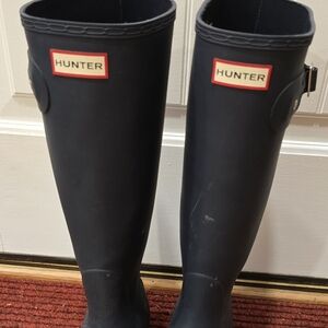 Hunter Black Rain Boot with Cream Interior Accents